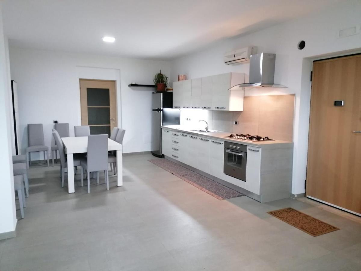 Villa Santoro Ai Tre Ulivi Con Piscina Privata Caiazzo Экстерьер фото