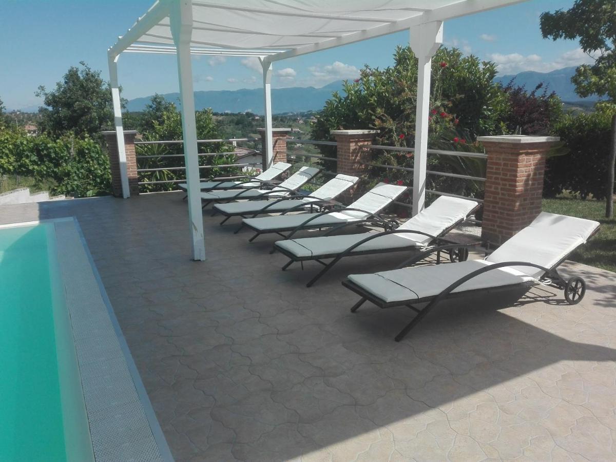 Villa Santoro Ai Tre Ulivi Con Piscina Privata Caiazzo Экстерьер фото