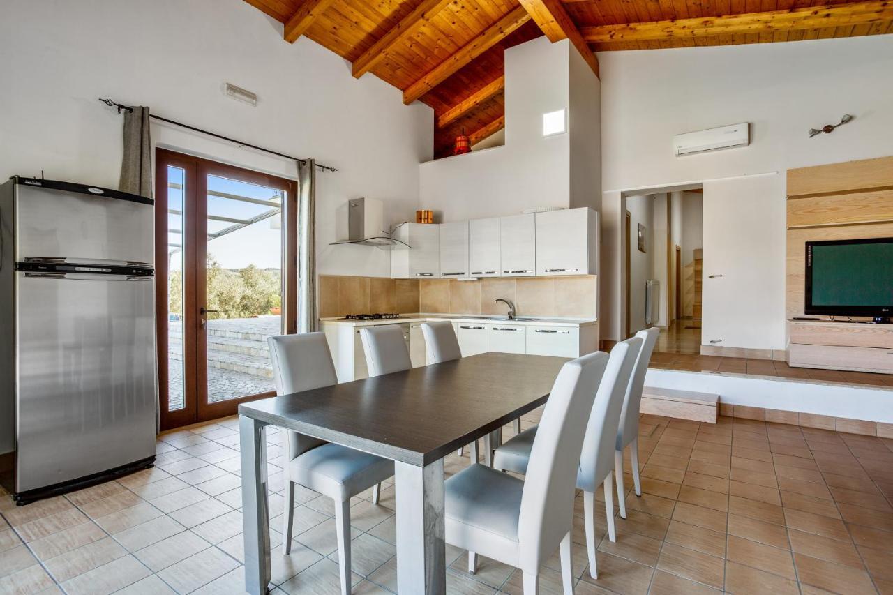 Villa Santoro Ai Tre Ulivi Con Piscina Privata Caiazzo Экстерьер фото