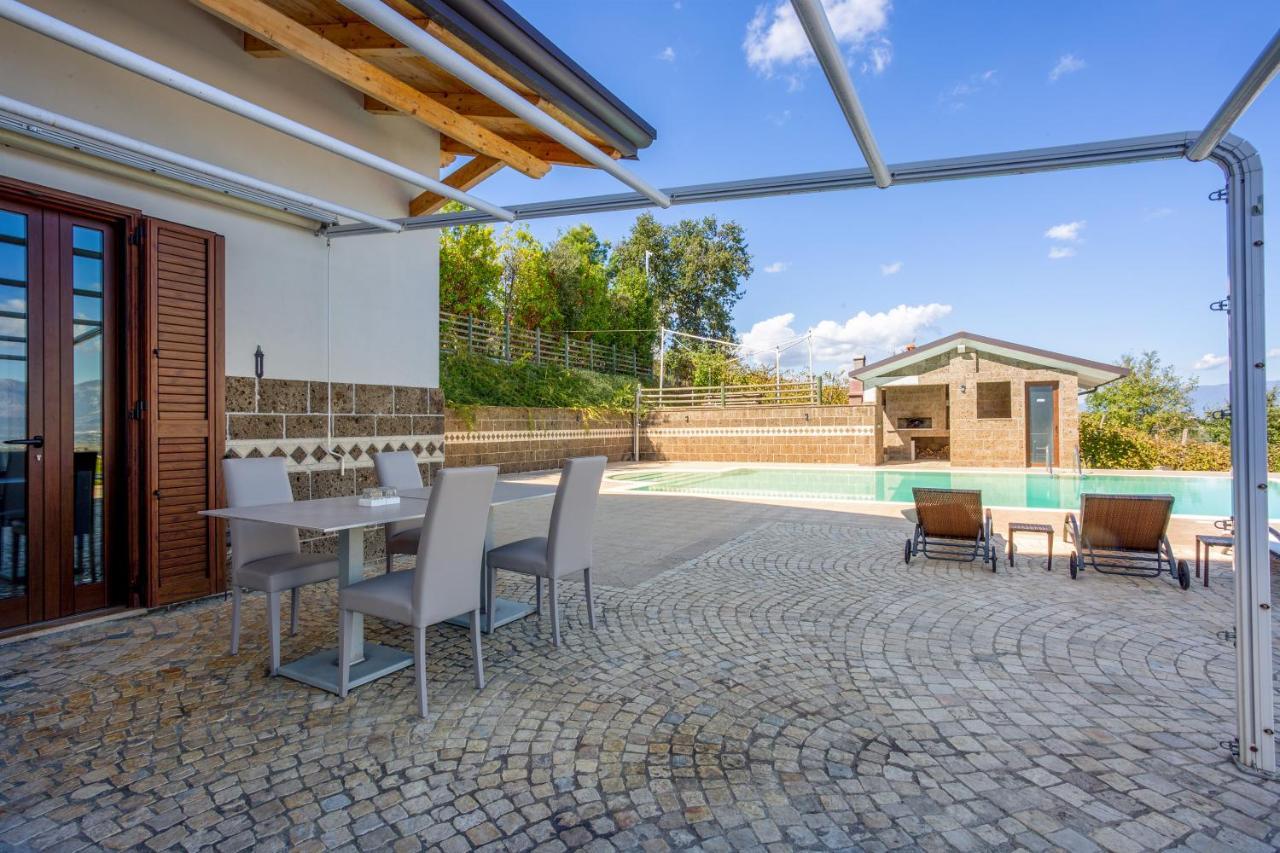 Villa Santoro Ai Tre Ulivi Con Piscina Privata Caiazzo Экстерьер фото