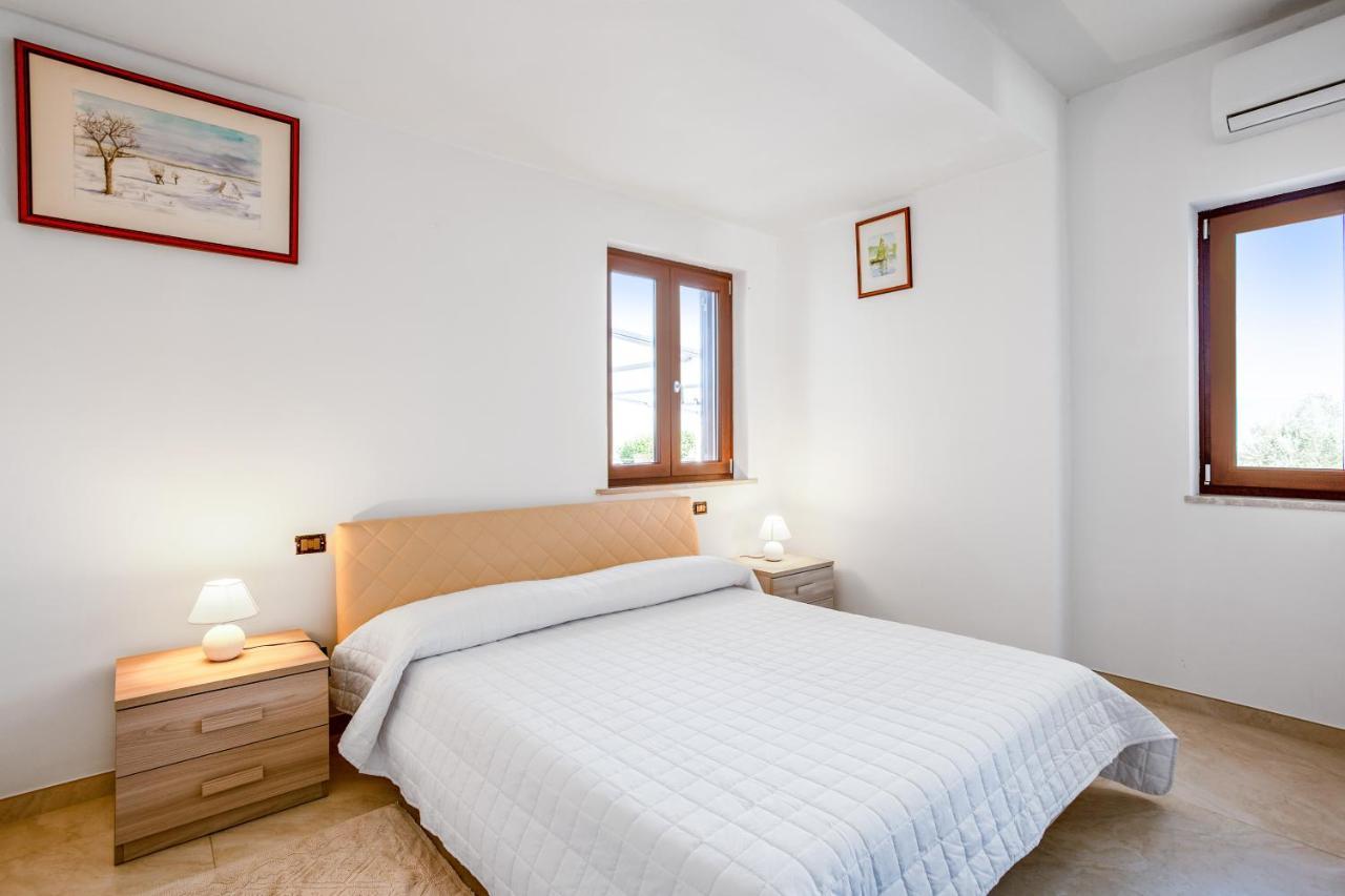 Villa Santoro Ai Tre Ulivi Con Piscina Privata Caiazzo Экстерьер фото