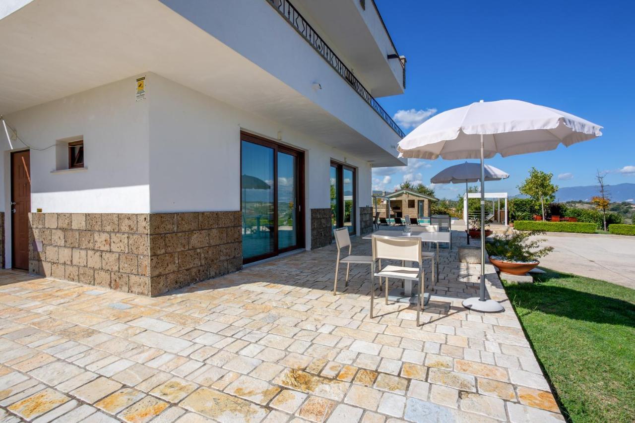 Villa Santoro Ai Tre Ulivi Con Piscina Privata Caiazzo Экстерьер фото